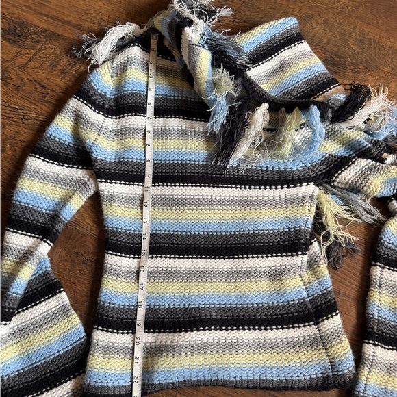 90’s Y2K Striped Fringe Sweater - Black, Blue, Green - Picture 8 of 9